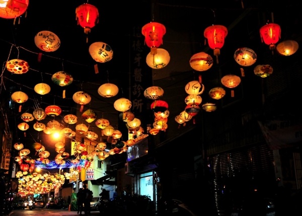 元宵节 - 民俗节日